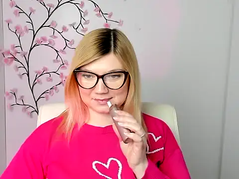 Lola_moree 即時 XXX 聊天