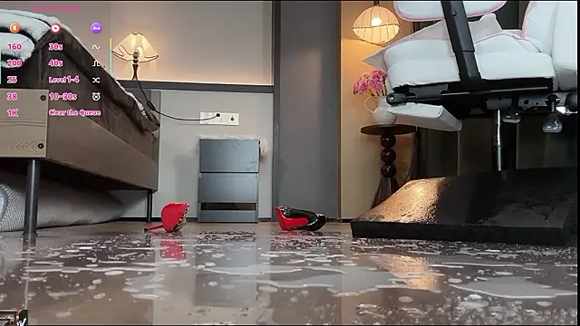 AYW-21 Live XXX-Chat