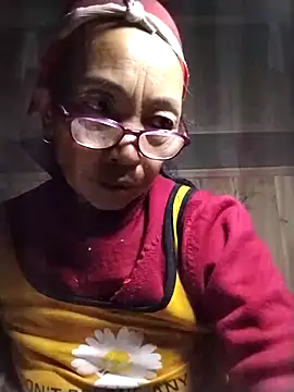 -Xuka-200 Chat XXX in diretta