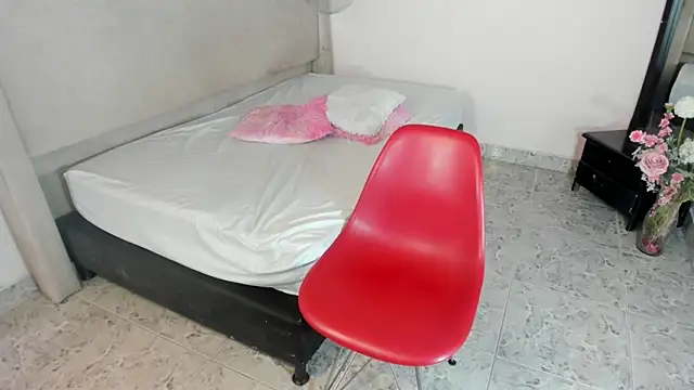 ZoeFox5 即時 XXX 聊天