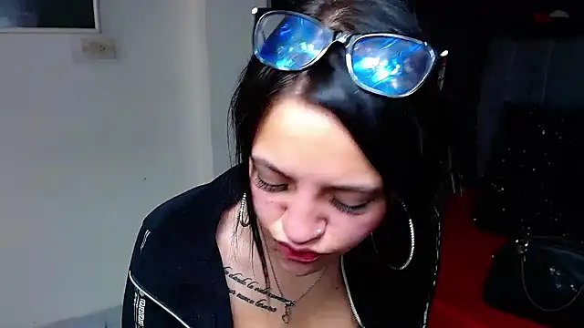 Živý XXX chat Violettasquirt