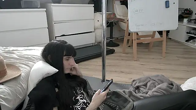 Вебкам-шоу CeriseLapine