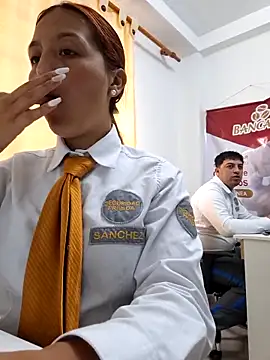 Emily-7_ webkamerás műsora