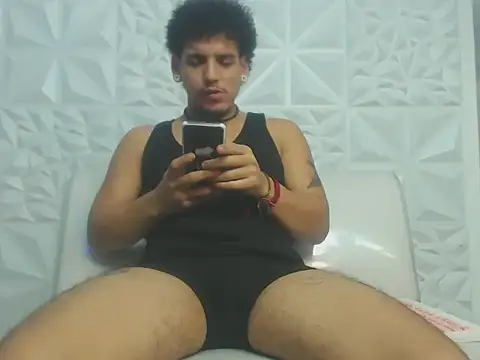 Chat +18 de Xfire_boy69 ao vivo