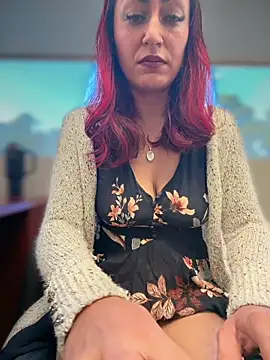 YourQueen18 Live XXX Chat