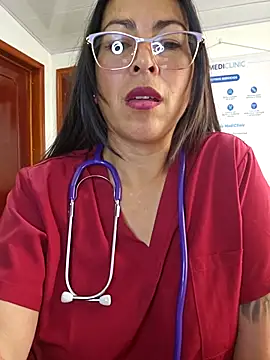 JustSamantha_ Show in webcam