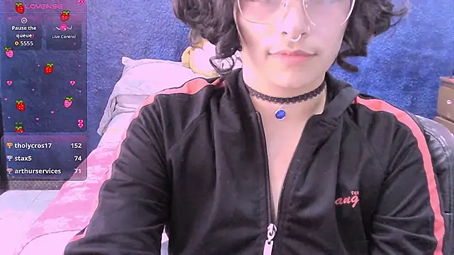 NinaYellowのライブXXXチャット