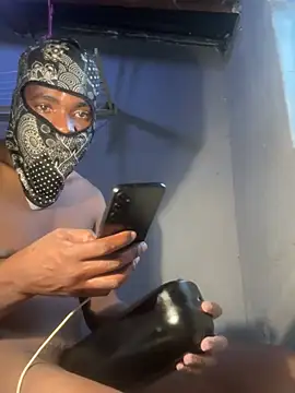 Chatroom XXX en direct de Maskman941