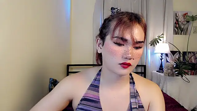 beatrice_21 Adlı Modelin Canlı XXX Sohbeti