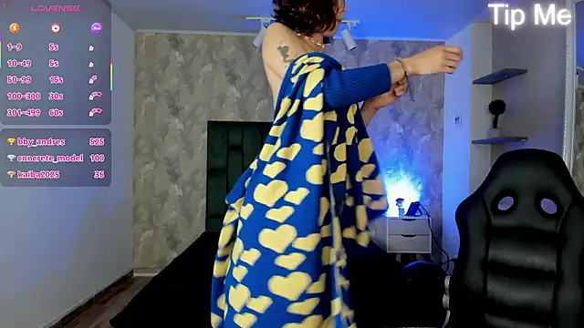 april_dumont élő XXX-chatje