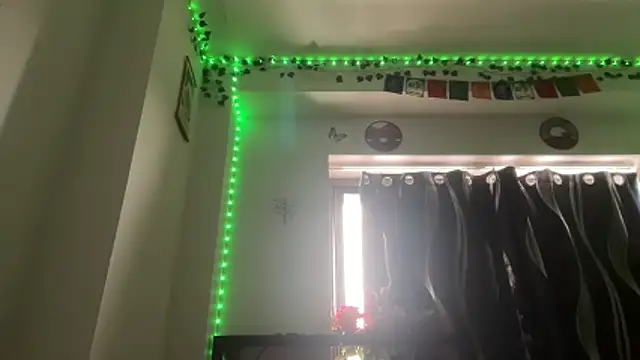 tinydaisy21 Chat XXX in diretta