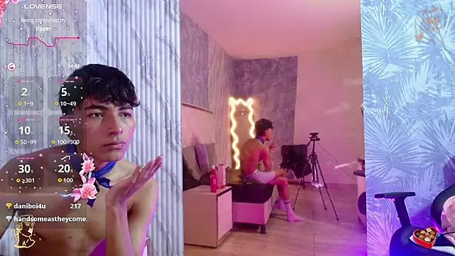 Вебкам-шоу osamu_tay