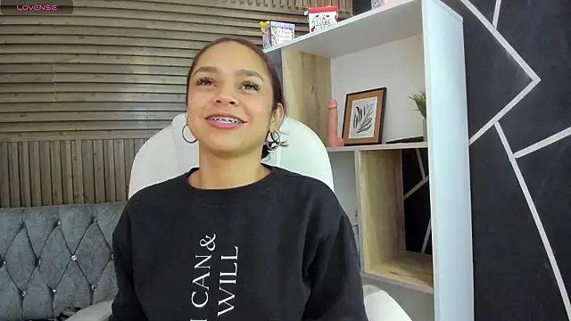 CarolineFyre Webcam show