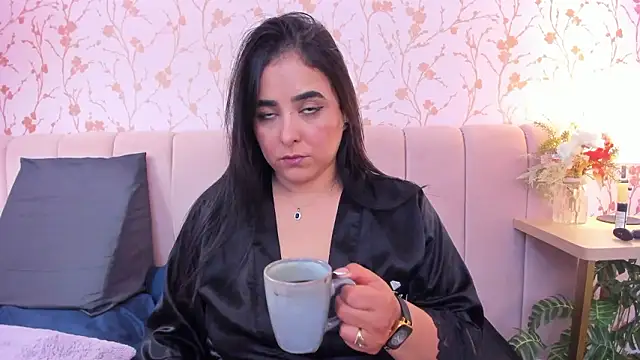 taylor_bennet Adlı Modelin Canlı XXX Sohbeti