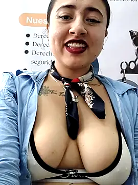 _Sarah-Office1: απευθείας συνομιλία ΧΧΧ