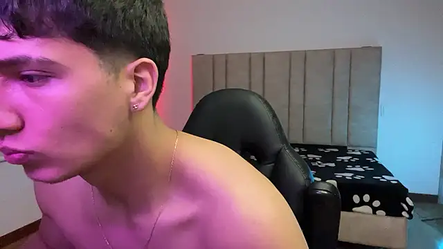 CHRIS_MORGAN1's Live XXX Chat