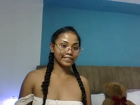 naya86 Adlı Modelin Canlı XXX Sohbeti