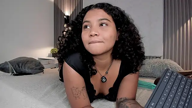 Zafiiraa Live XXX-chat