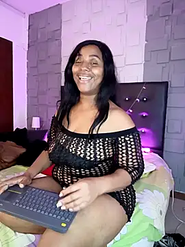 AmbarthSmiith2's Webcam Show