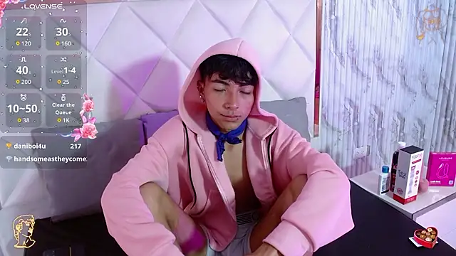 osamu_tay webcam show