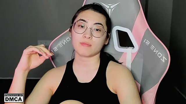 Pokazy przed kamerką – MeilideQian1