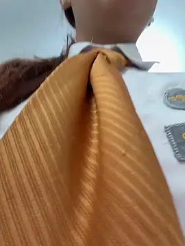 Chatroom XXX en direct de Emily-7_