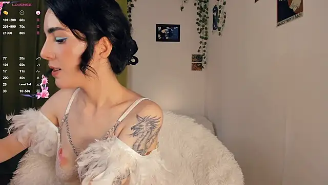 XXX chat uživo modela lunar_spark