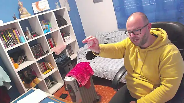 Pokazy przed kamerką – ravingr4d4