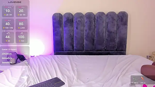 Tina_curly: απευθείας συνομιλία ΧΧΧ