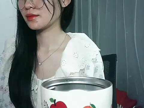 Nunaa18 – Naživo XXX chat