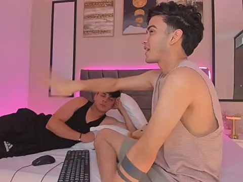 XXX chat uživo modela Feiccer_Thomson1