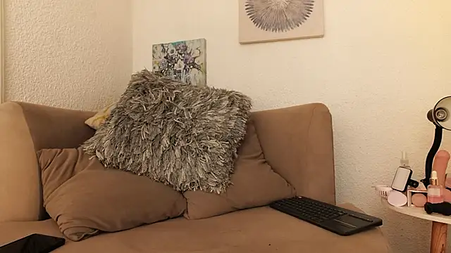 Chat +18 de CarolineAikos ao vivo