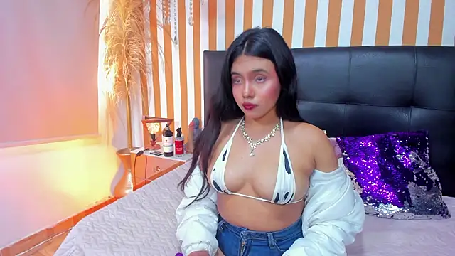 LunaToledo's Live XXX Chat