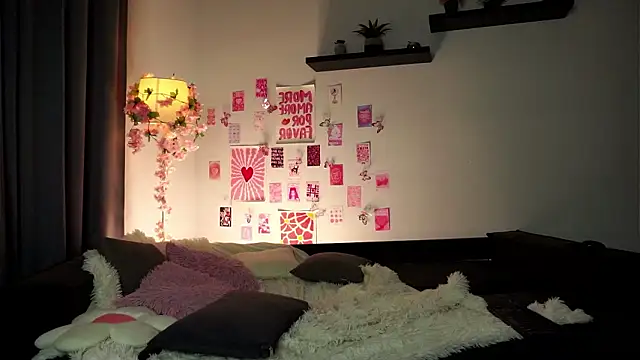 Czat XXX na żywo – ManyMercuri