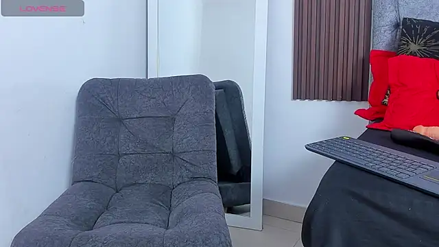 anierouse__: απευθείας συνομιλία ΧΧΧ