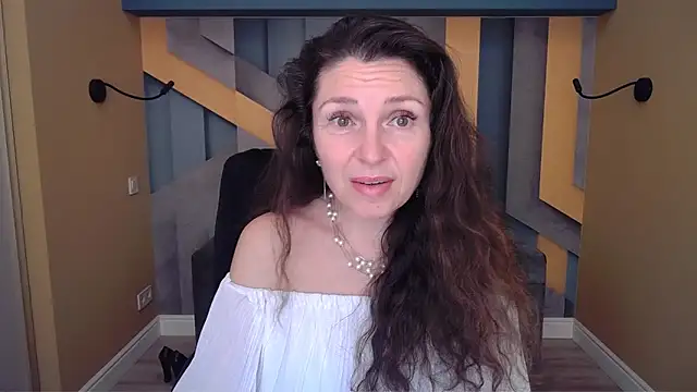 EllaLong webcam show