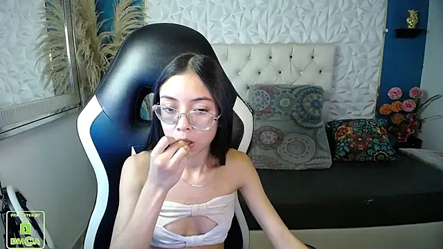 NathaliaSweet_11 Adlı Modelin Canlı XXX Sohbeti