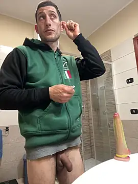 Gionnytav: онлайн-секс-чат