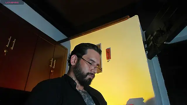 CamiloGray_: онлайн-секс-чат