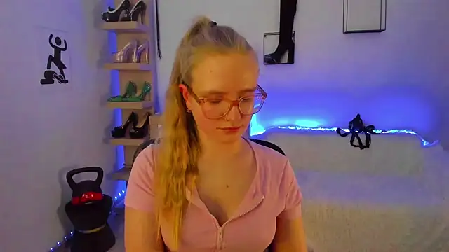 NancyHottie 即時 XXX 聊天