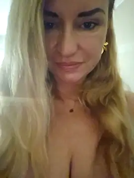 MalienaCarolina live XXX chat