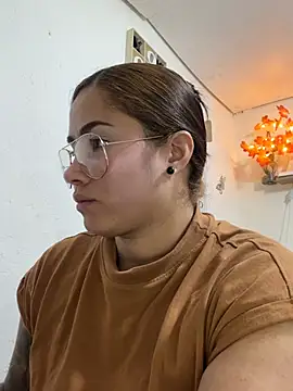 Sweet__Nurse1's Webcam Show