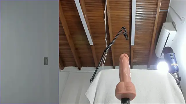 Chatroom XXX en direct de Lucy_carter_