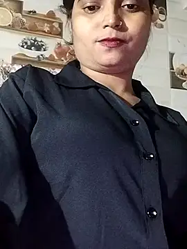 Hot-Pooja25: απευθείας συνομιλία ΧΧΧ