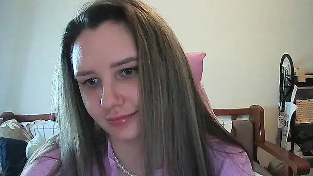 Živý XXX chat Caymira