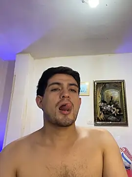 williamsmiiths16n Live XXX chat