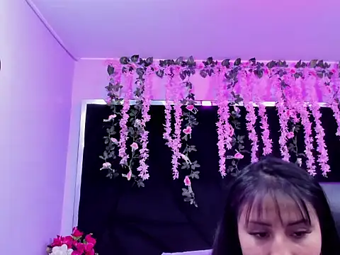 Channell_Rousse 即時 XXX 聊天