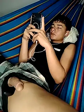 attractive-sexx Chat XXX in diretta