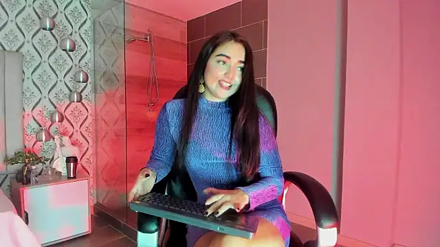 Chatroom XXX en direct de AryaLynns