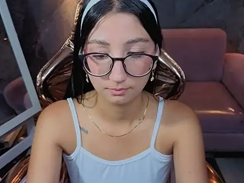 Sophie_jones_b 即時 XXX 聊天